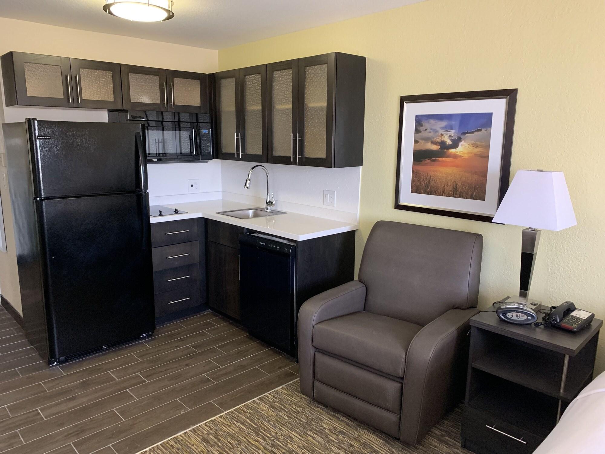 Candlewood - - Arlington By Ihg Grand Prairie